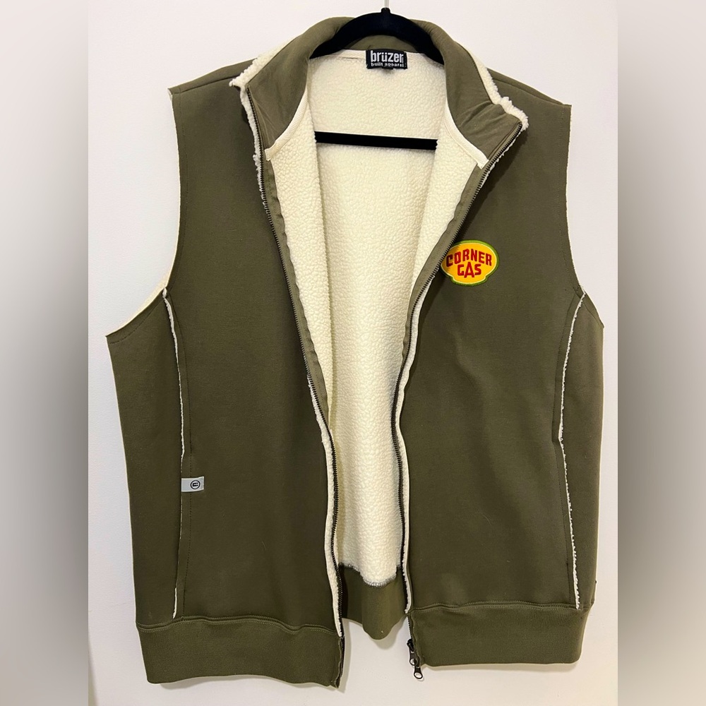 Corner Gas fleece vest L/XL